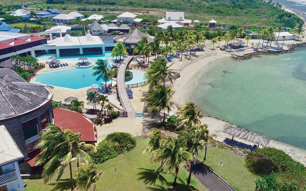 Romantique Et Bel Appartement En Bord De La Mer, Piscine Surveillee Et Belle Plage A 50M Сен-Франсуа Экстерьер фото